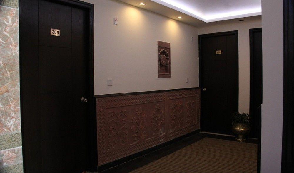 Oyo Flagship Hotel Rudra Palace Agra  Extérieur photo
