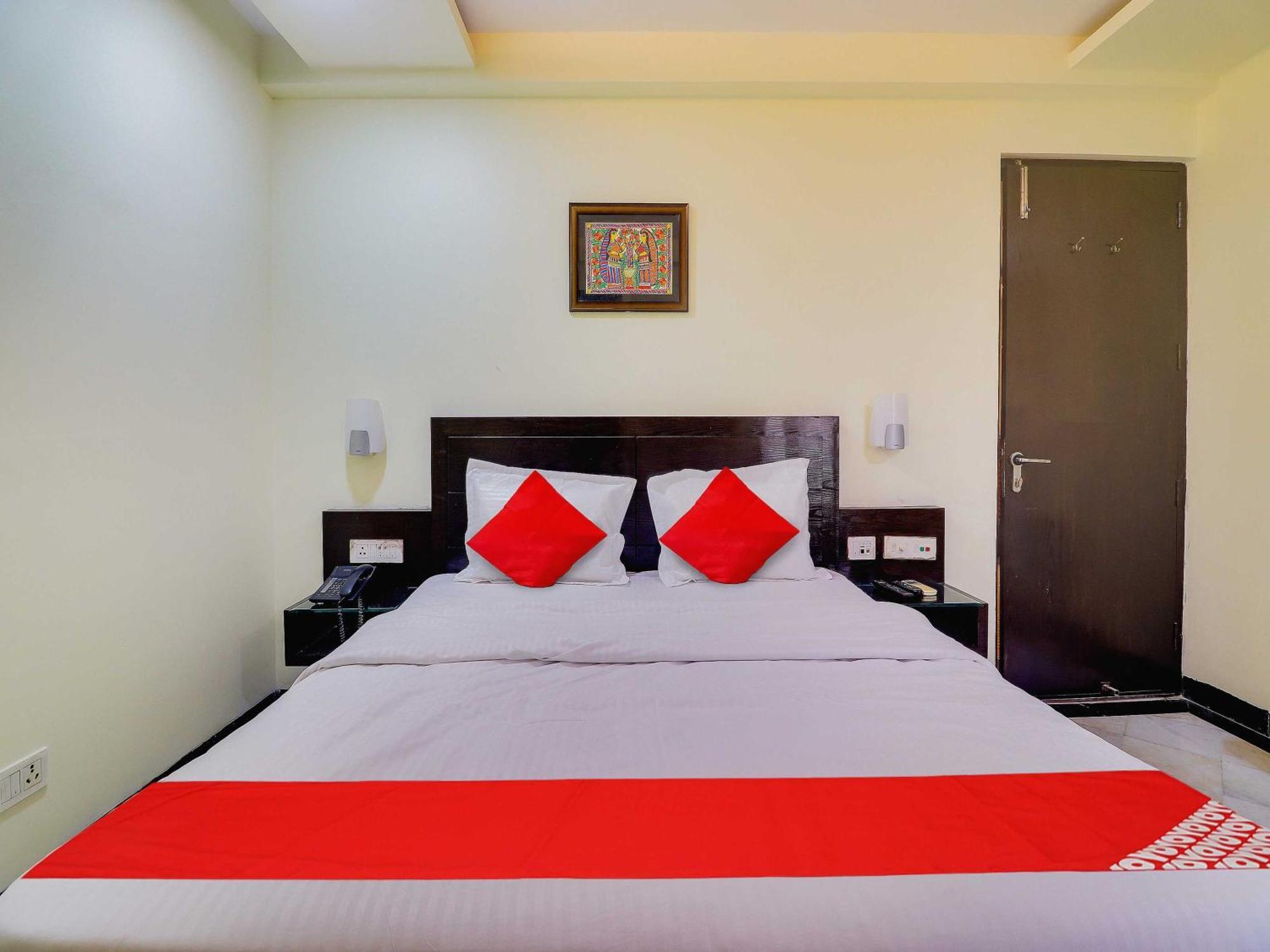 Oyo Flagship Hotel Rudra Palace Agra  Extérieur photo