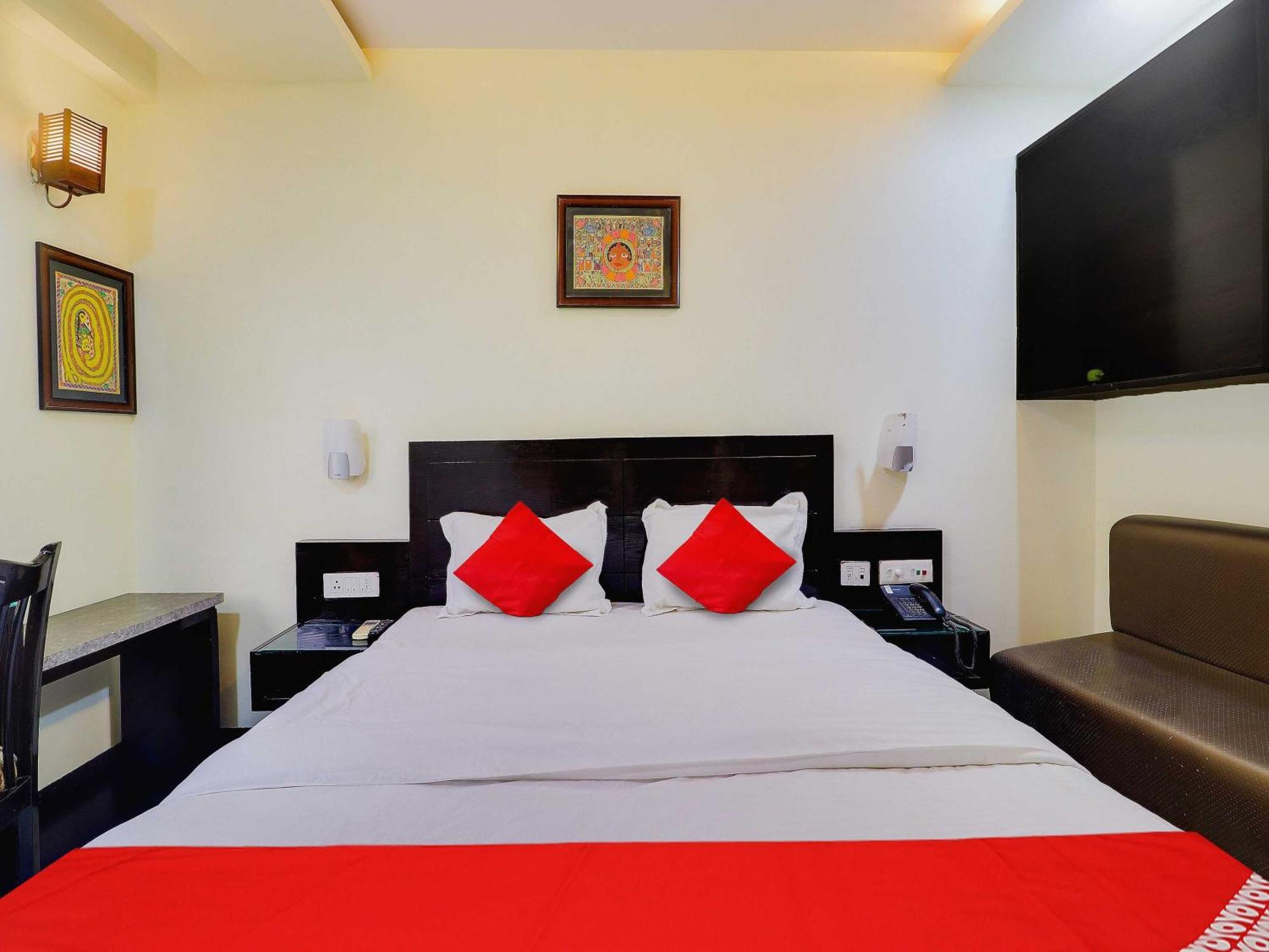 Oyo Flagship Hotel Rudra Palace Agra  Extérieur photo