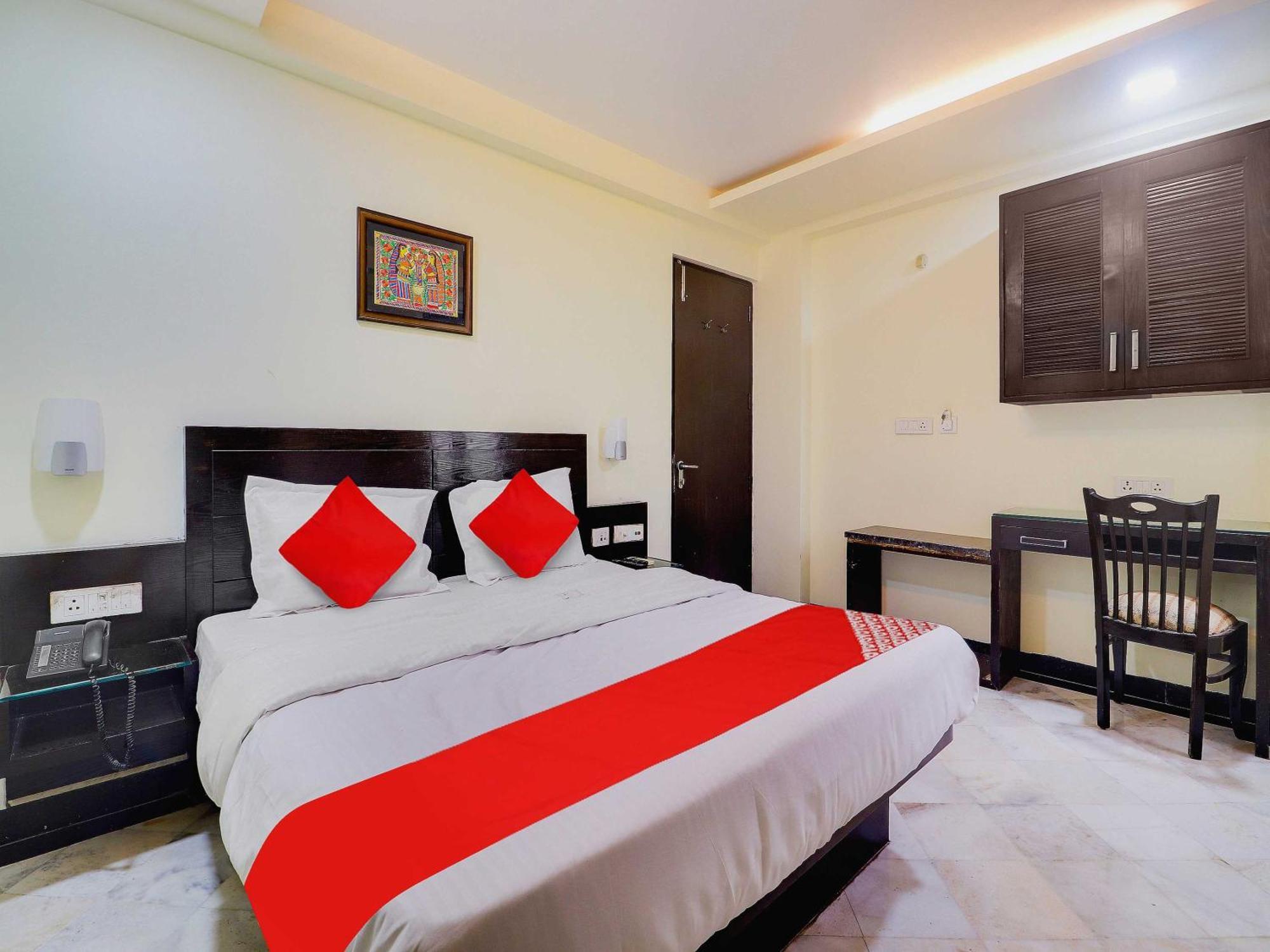 Oyo Flagship Hotel Rudra Palace Agra  Extérieur photo