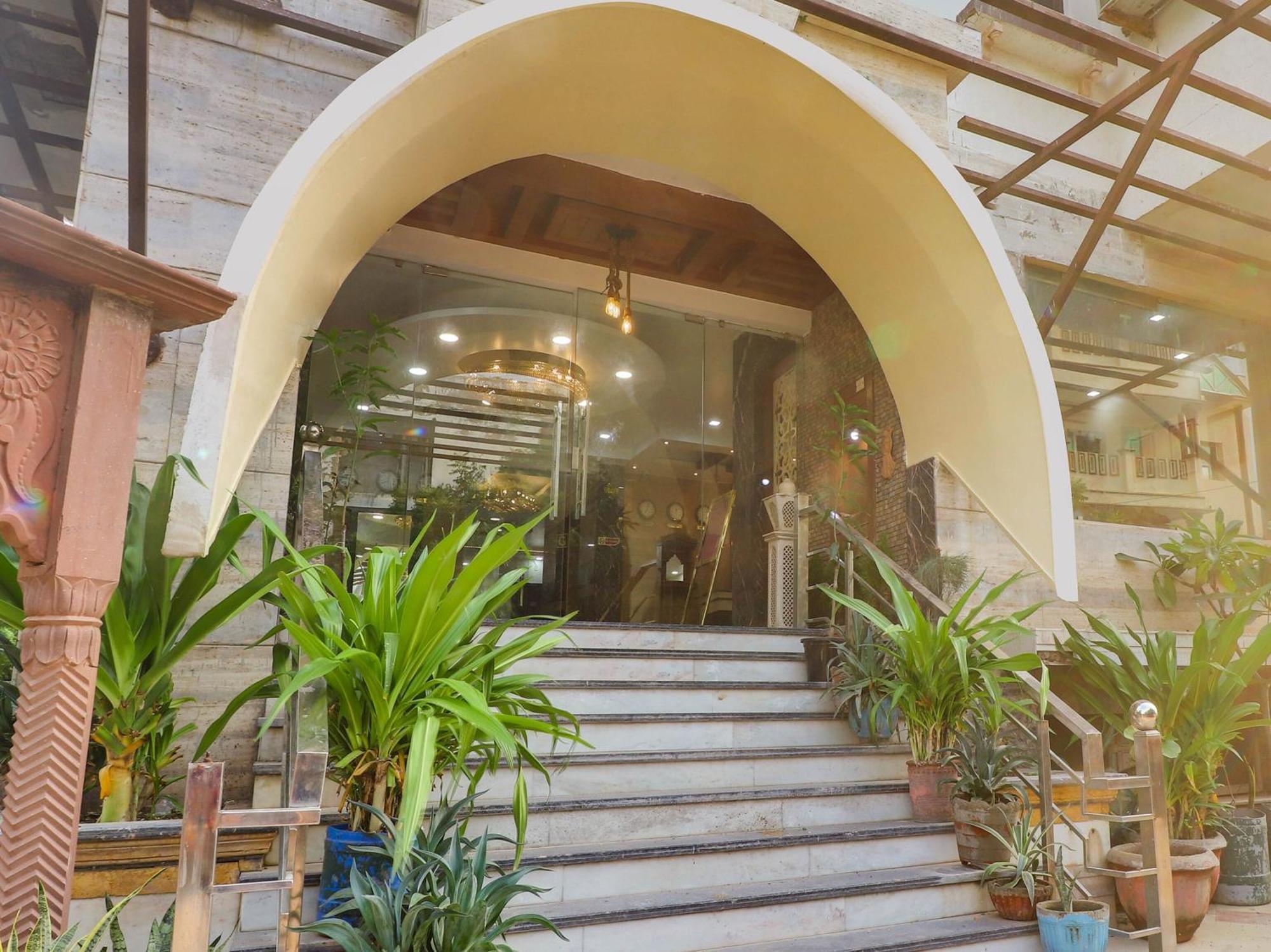 Oyo Flagship Hotel Rudra Palace Agra  Extérieur photo