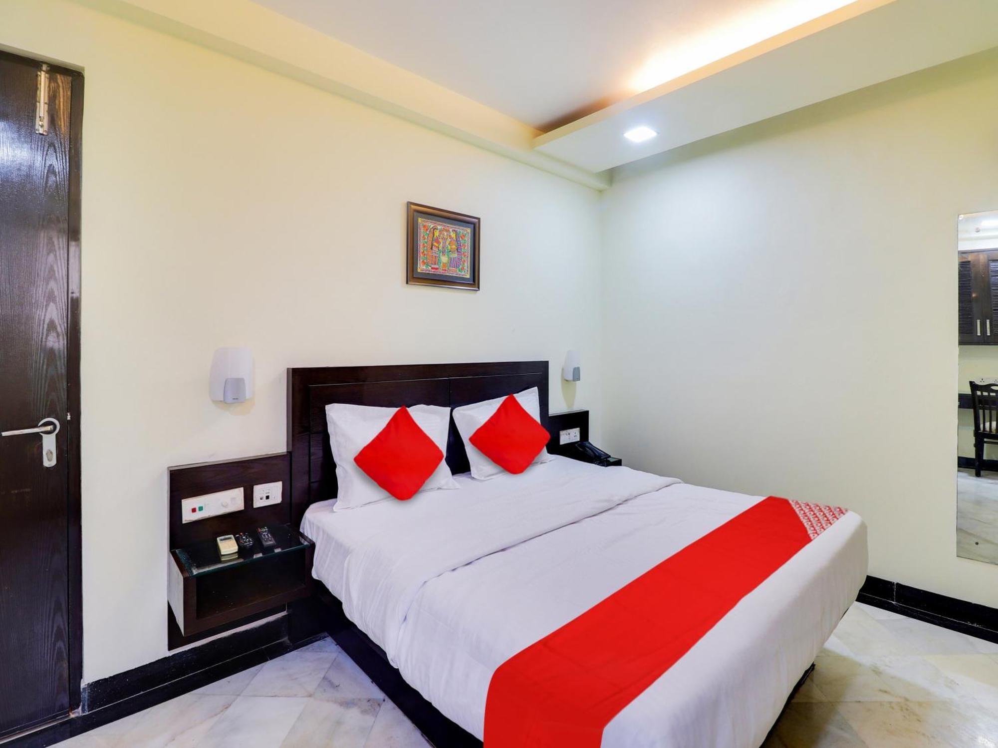 Oyo Flagship Hotel Rudra Palace Agra  Extérieur photo