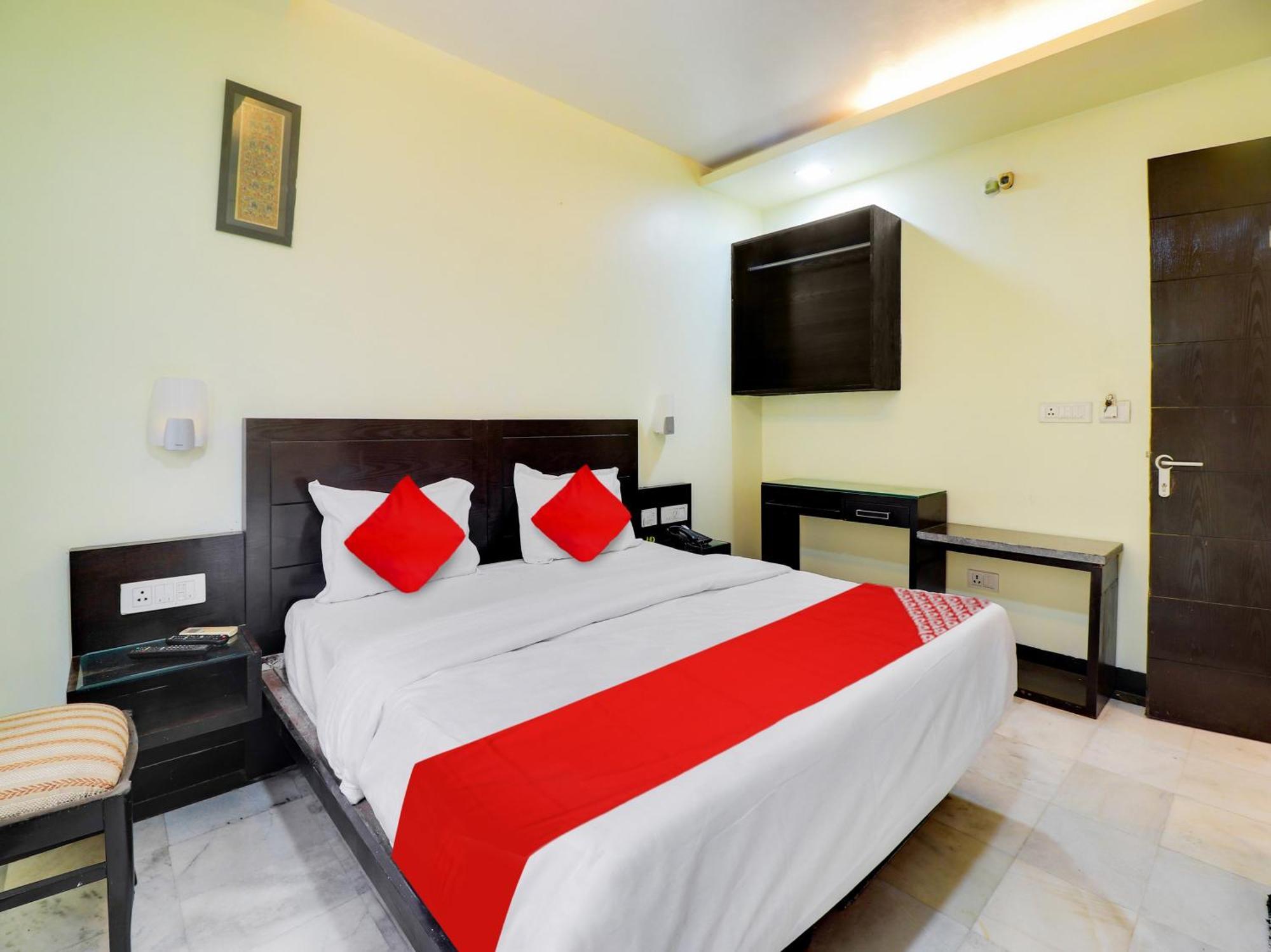 Oyo Flagship Hotel Rudra Palace Agra  Extérieur photo