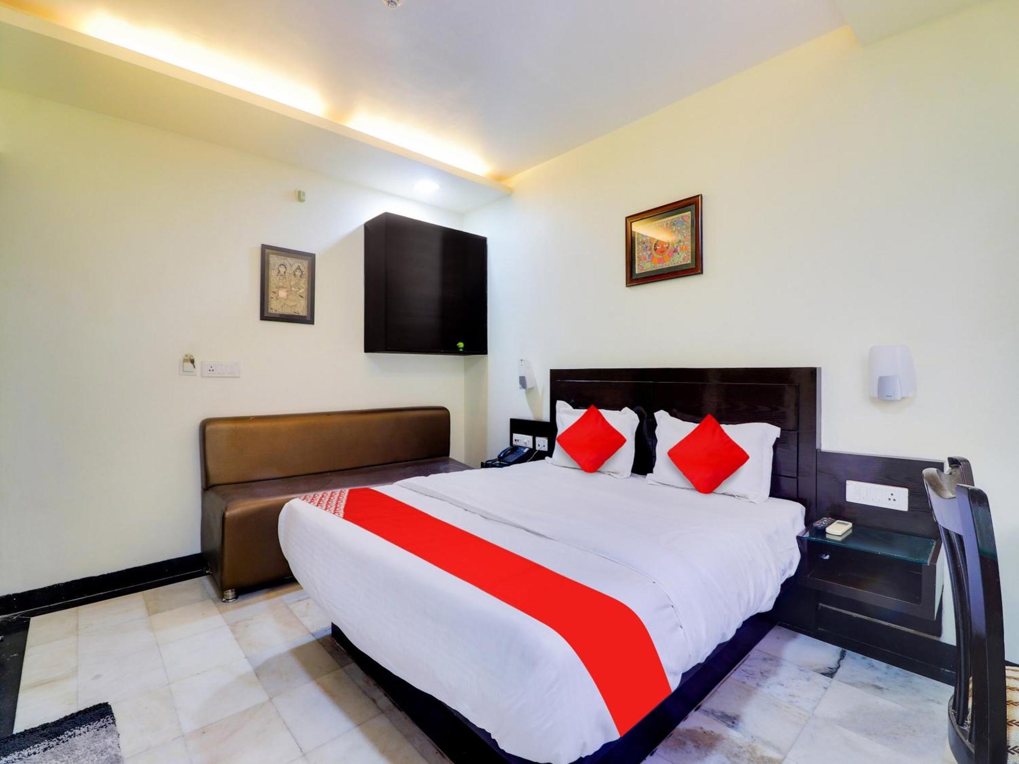 Oyo Flagship Hotel Rudra Palace Agra  Extérieur photo