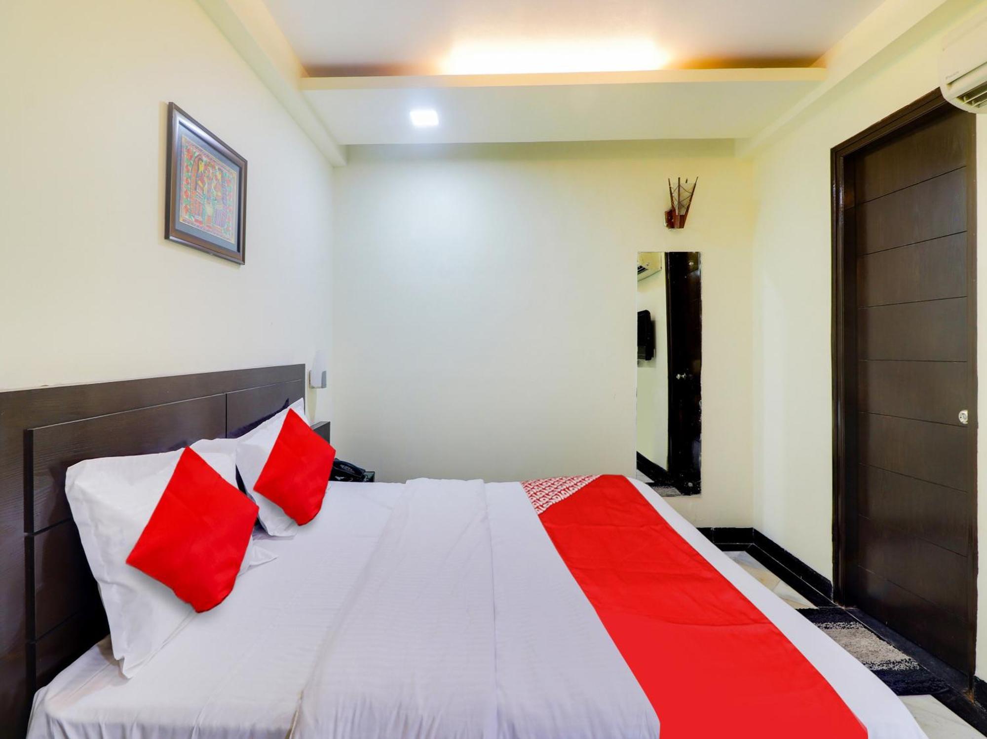 Oyo Flagship Hotel Rudra Palace Agra  Extérieur photo